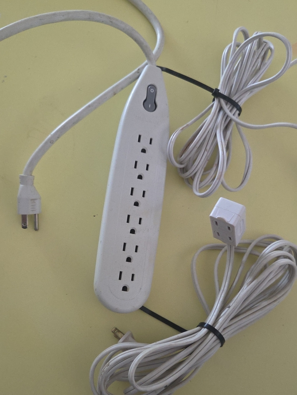 2 Extension Cords and Multiple Plug Plugin